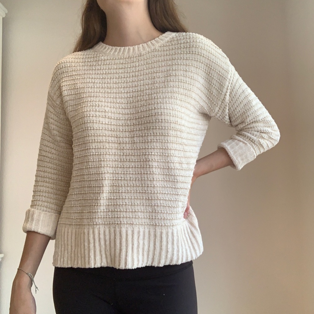 Knit sweater